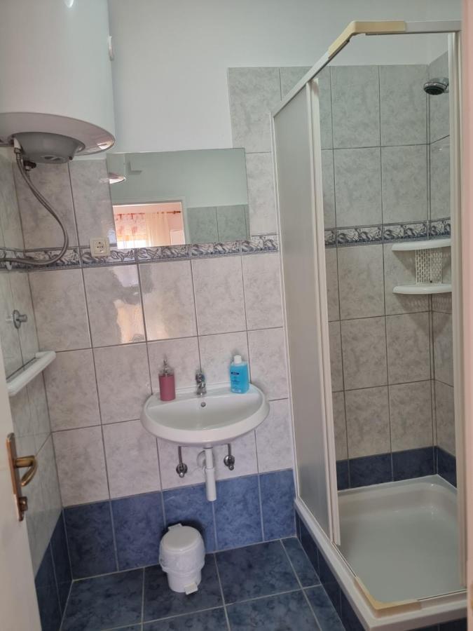 Apartmani Alen Dinjiska Luaran gambar