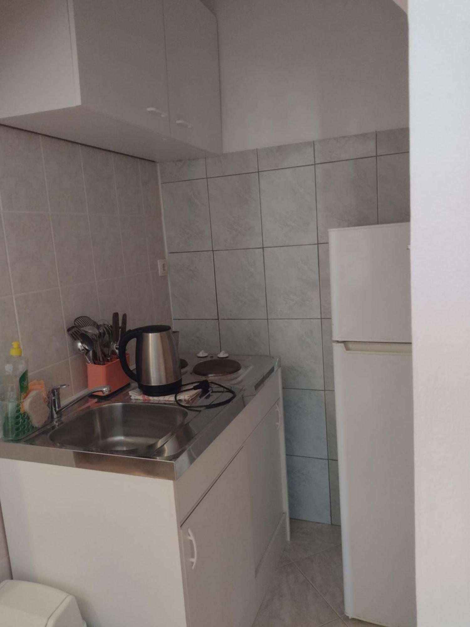Apartmani Alen Dinjiska Luaran gambar