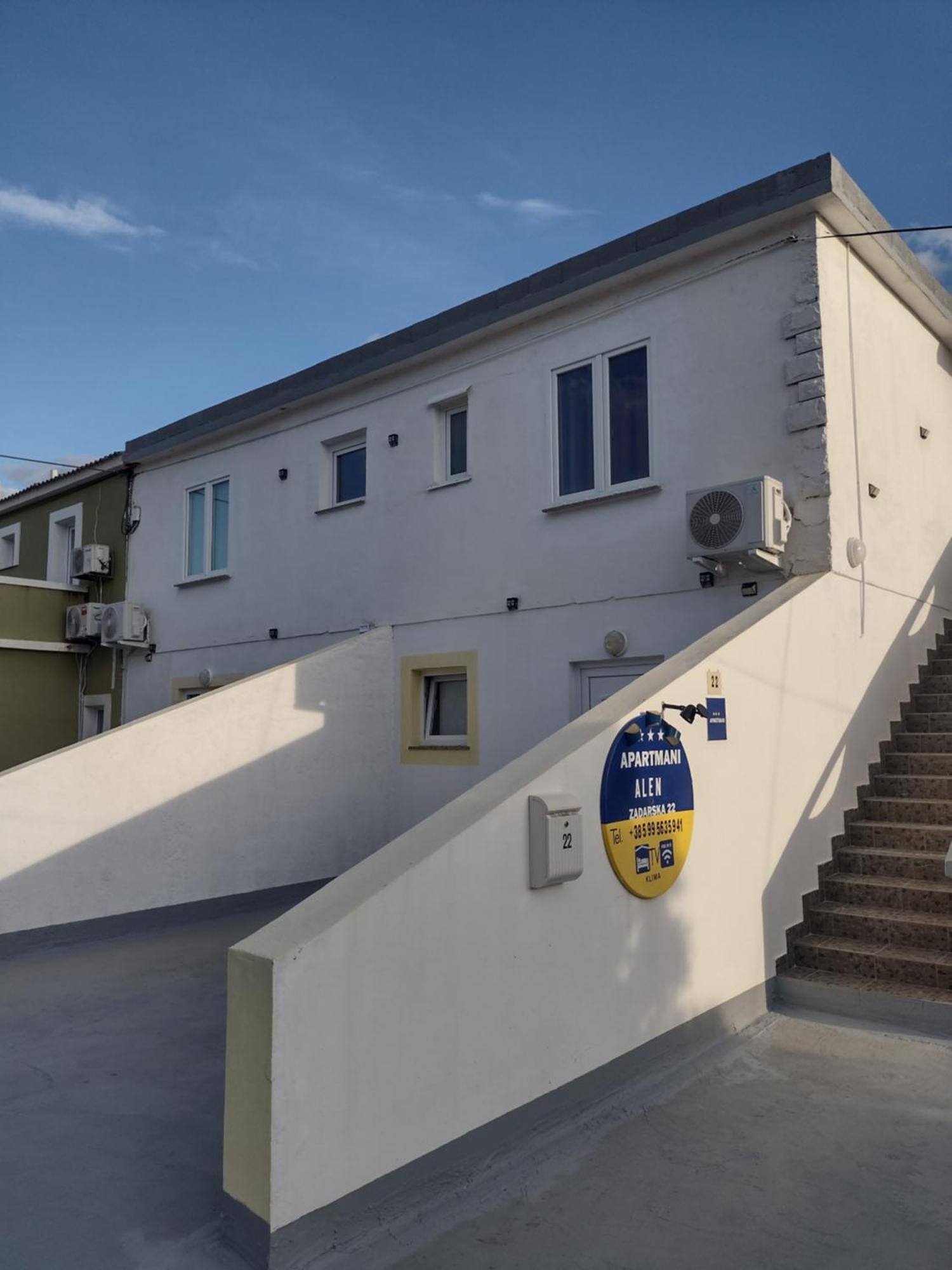 Apartmani Alen Dinjiska Luaran gambar